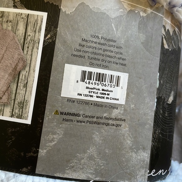 Women’s Pullover - Picture 3 of 3